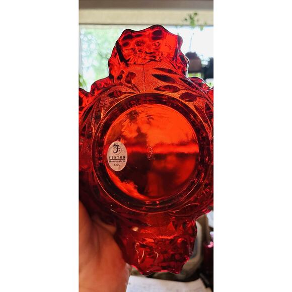 Vtg Fenton Amberina Red Ruffled 1983 Twisted Handle Ruffled Texture Leaf Pattern - Picture 3 of 9